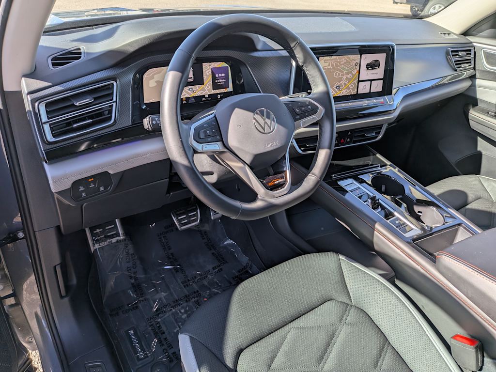 2024 Volkswagen Atlas Peak Edition SEL 2