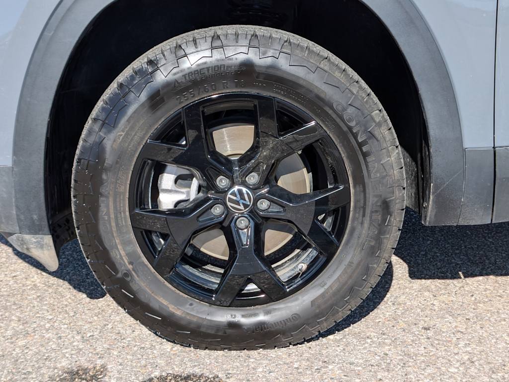 2024 Volkswagen Atlas Peak Edition SEL 8