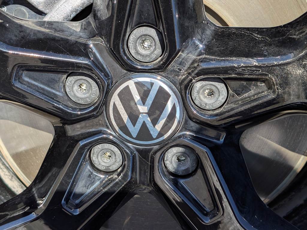 2024 Volkswagen Atlas Peak Edition SEL 10