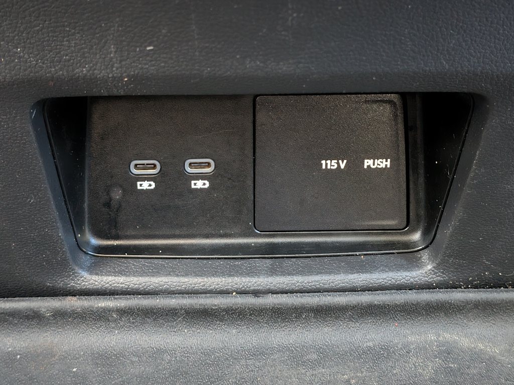 2024 Volkswagen Atlas Peak Edition SEL 42