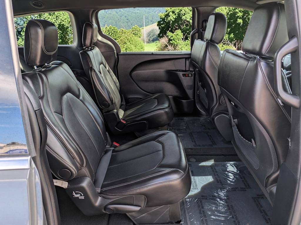 Thumbnail: 2025 Chrysler Pacifica - 25