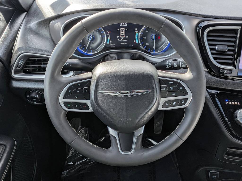 Thumbnail: 2025 Chrysler Pacifica - 14