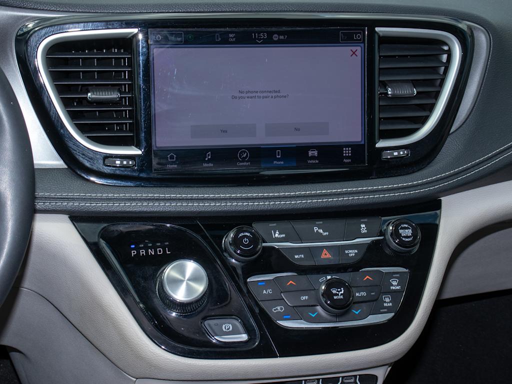 Thumbnail: 2023 Chrysler Pacifica - 27