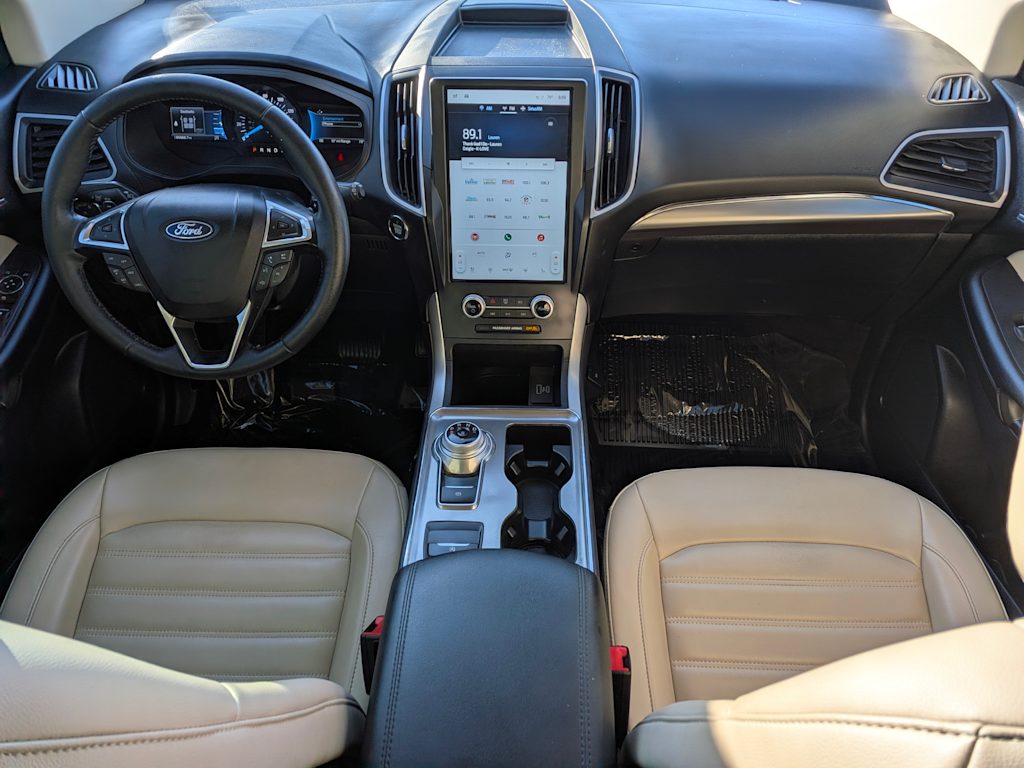 Thumbnail: 2022 Ford Edge - 10