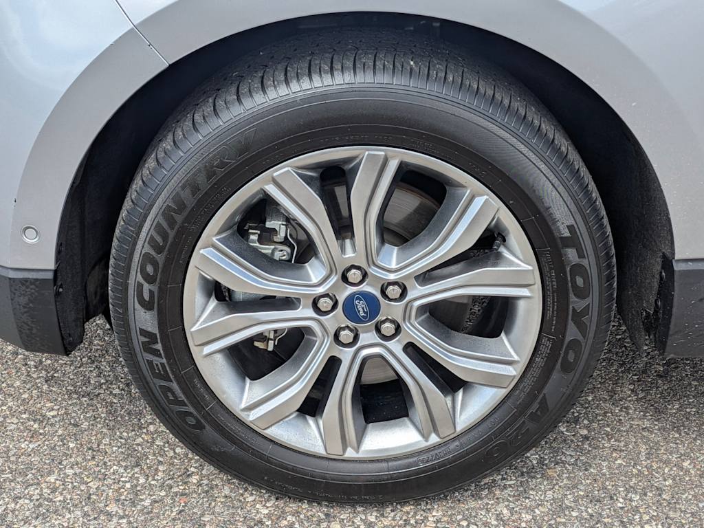 Thumbnail: 2020 Ford Edge - 8