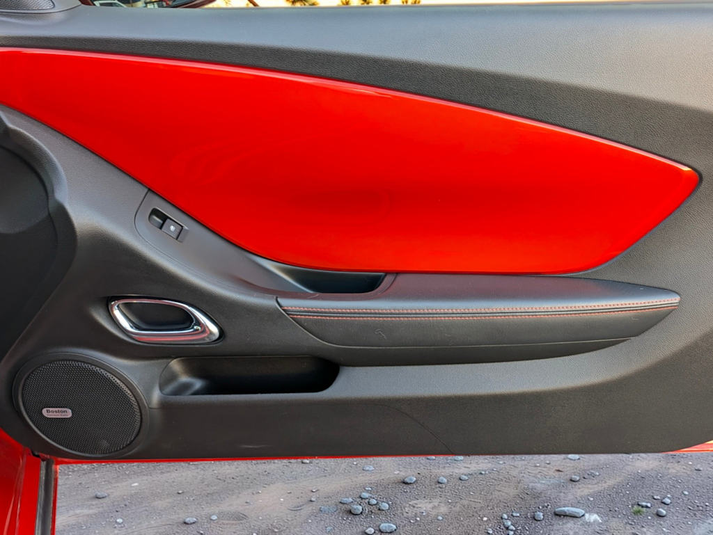 Thumbnail: 2010 Chevrolet Camaro - 26