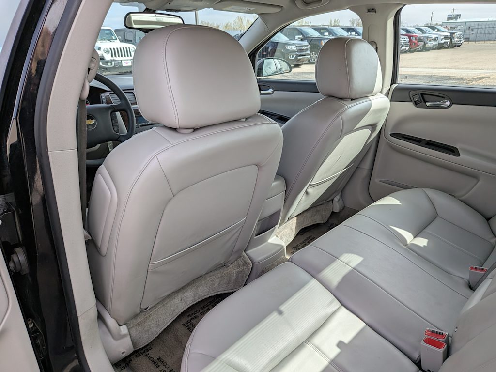 2016 Chevrolet Impala LTZ 13