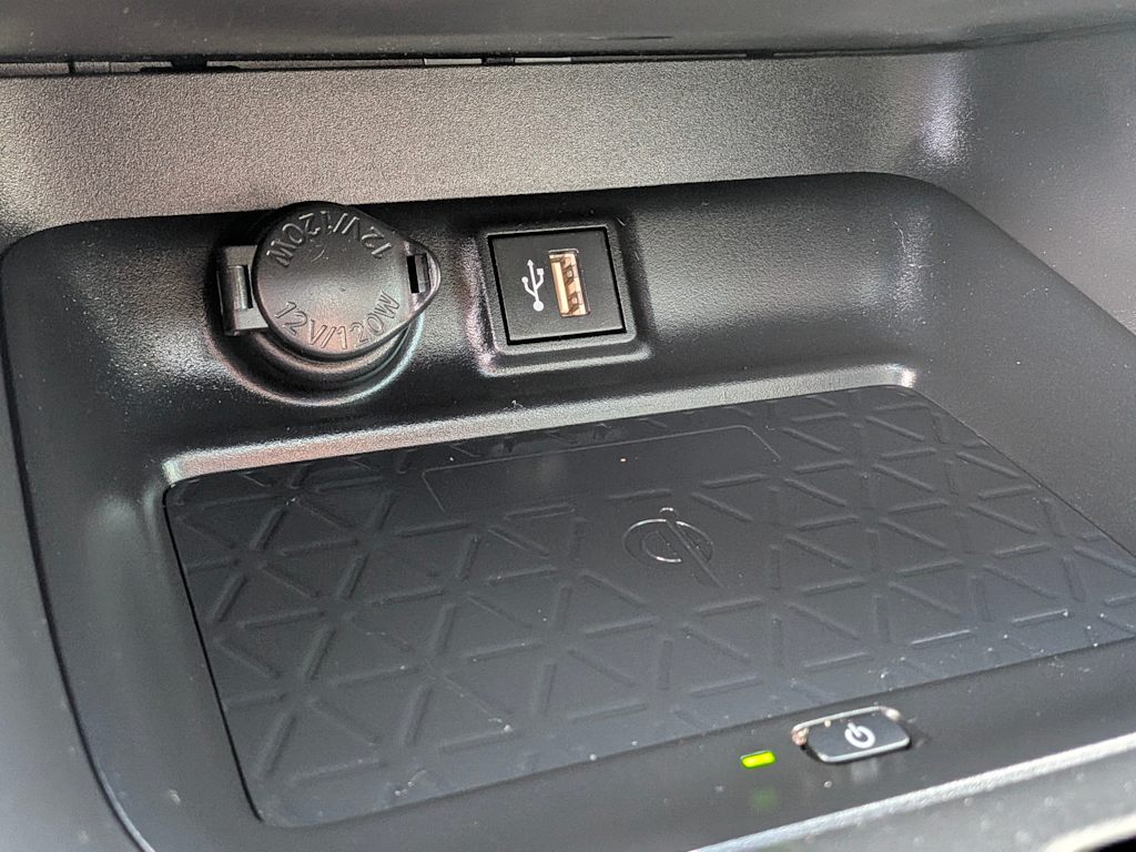 Thumbnail: 2023 Toyota RAV4 - 28