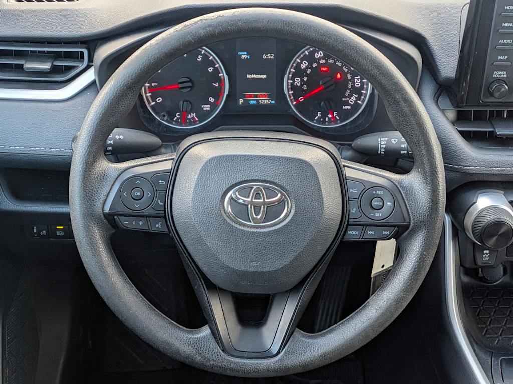 Thumbnail: 2022 Toyota RAV4 - 12