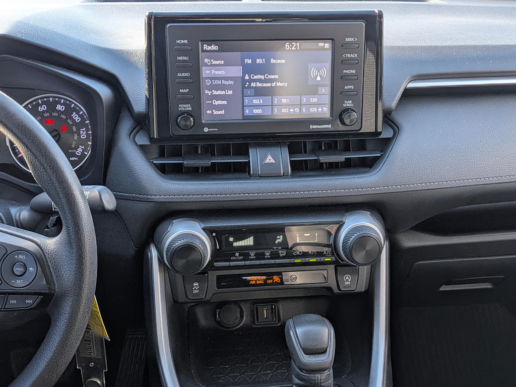 Thumbnail: 2020 Toyota RAV4 - 15