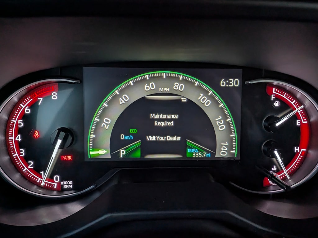 Thumbnail: 2025 Toyota RAV4 - 13