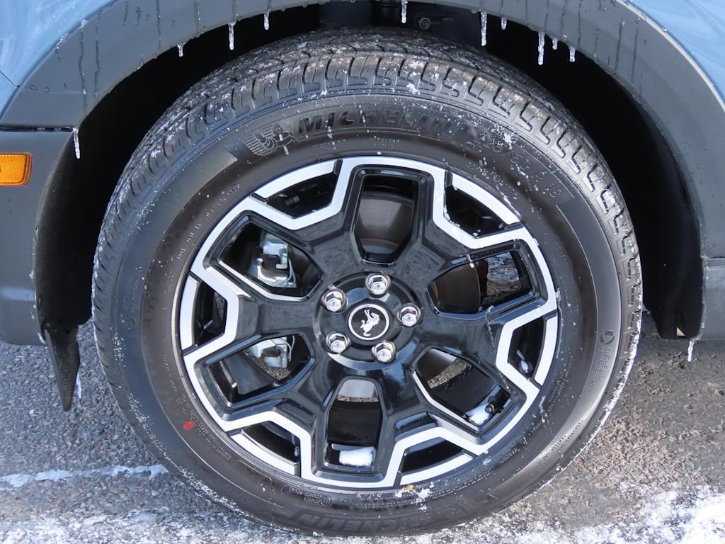 Thumbnail: 2025 Ford Bronco Sport - 8