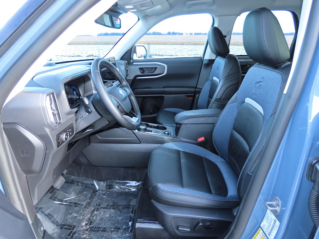 Thumbnail: 2025 Ford Bronco Sport - 11