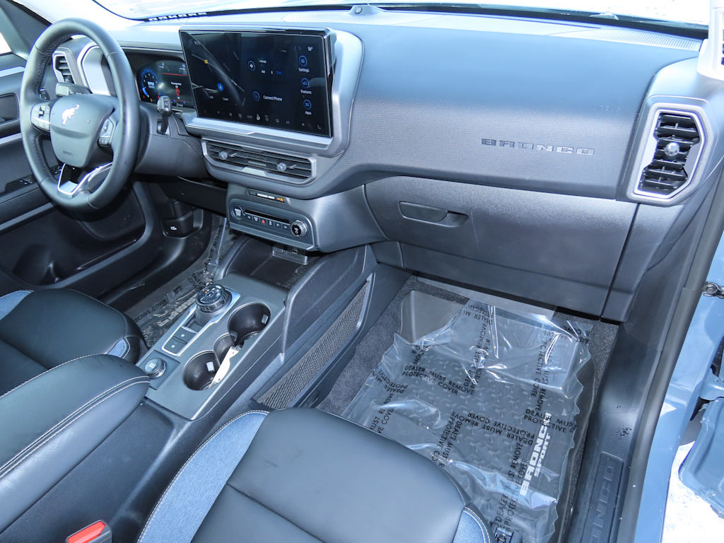 Thumbnail: 2025 Ford Bronco Sport - 10