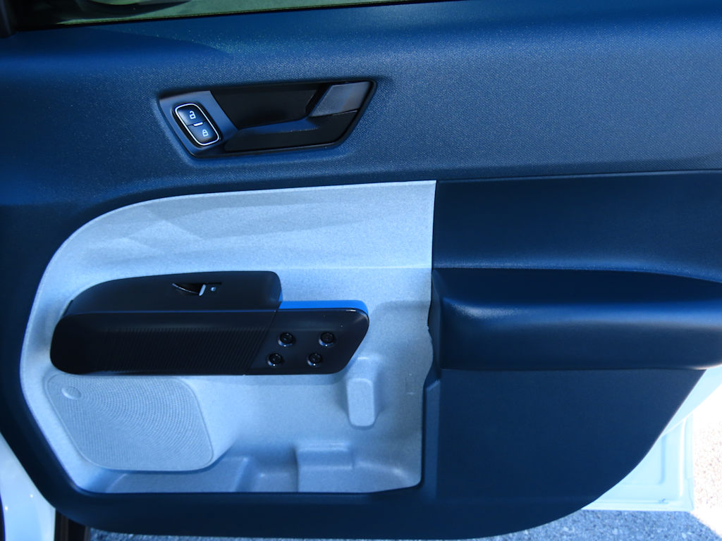 Thumbnail: 2025 Ford Maverick - 27