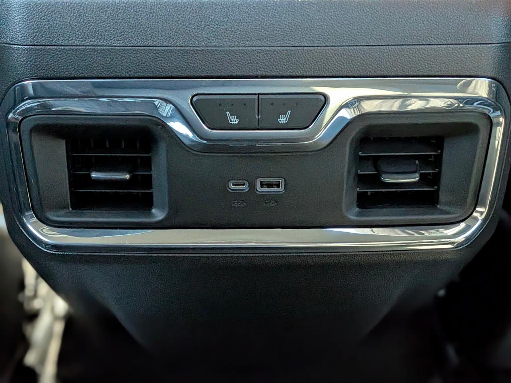 Thumbnail: 2023 GMC Sierra 1500 - 34