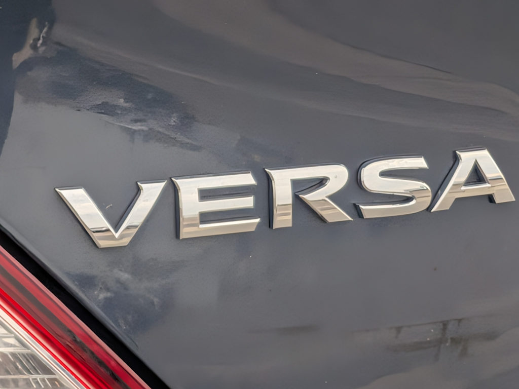 Thumbnail: 2017 Nissan Versa - 7
