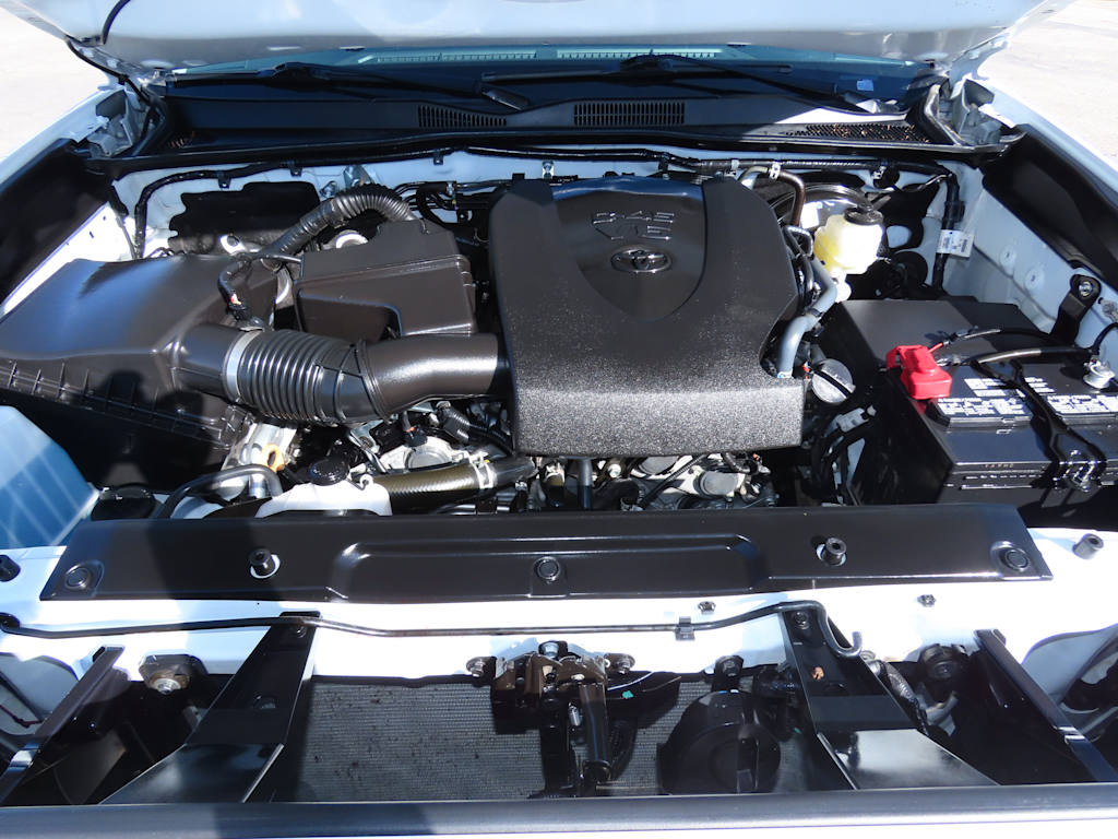 Thumbnail: 2022 Toyota Tacoma - 8