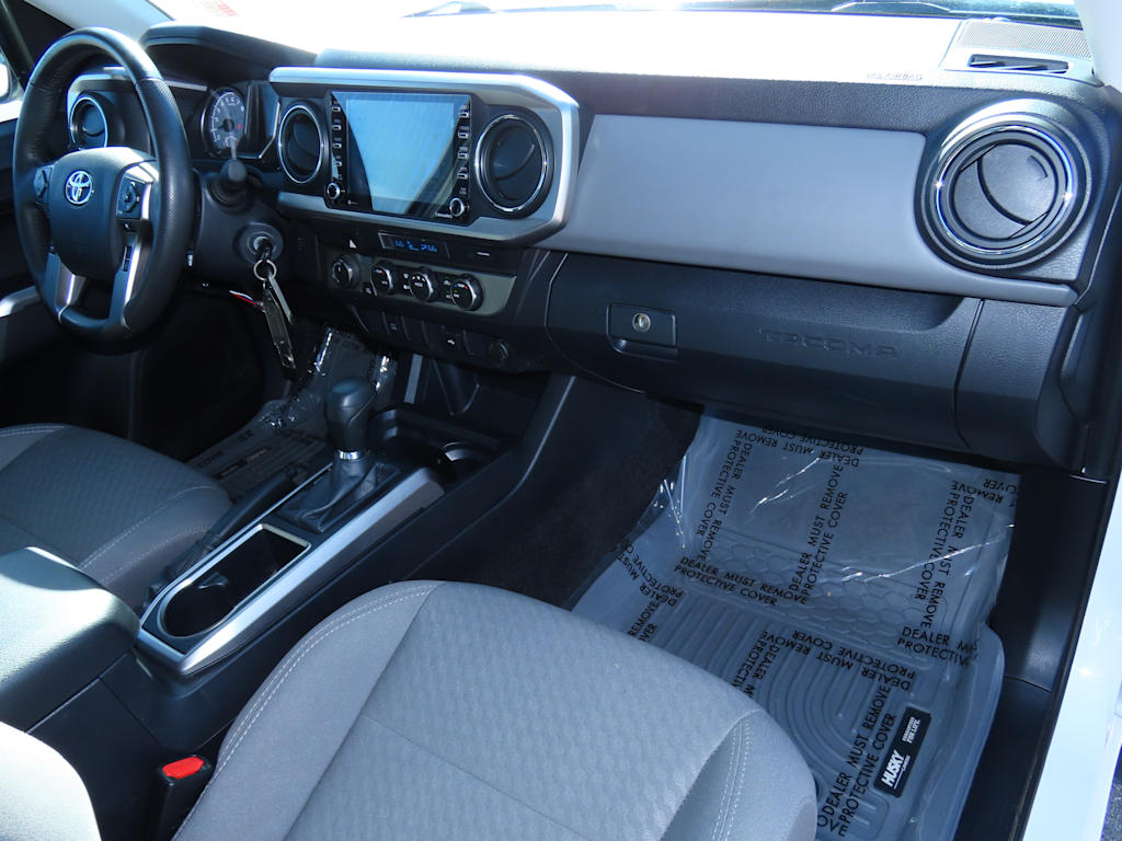 Thumbnail: 2022 Toyota Tacoma - 9