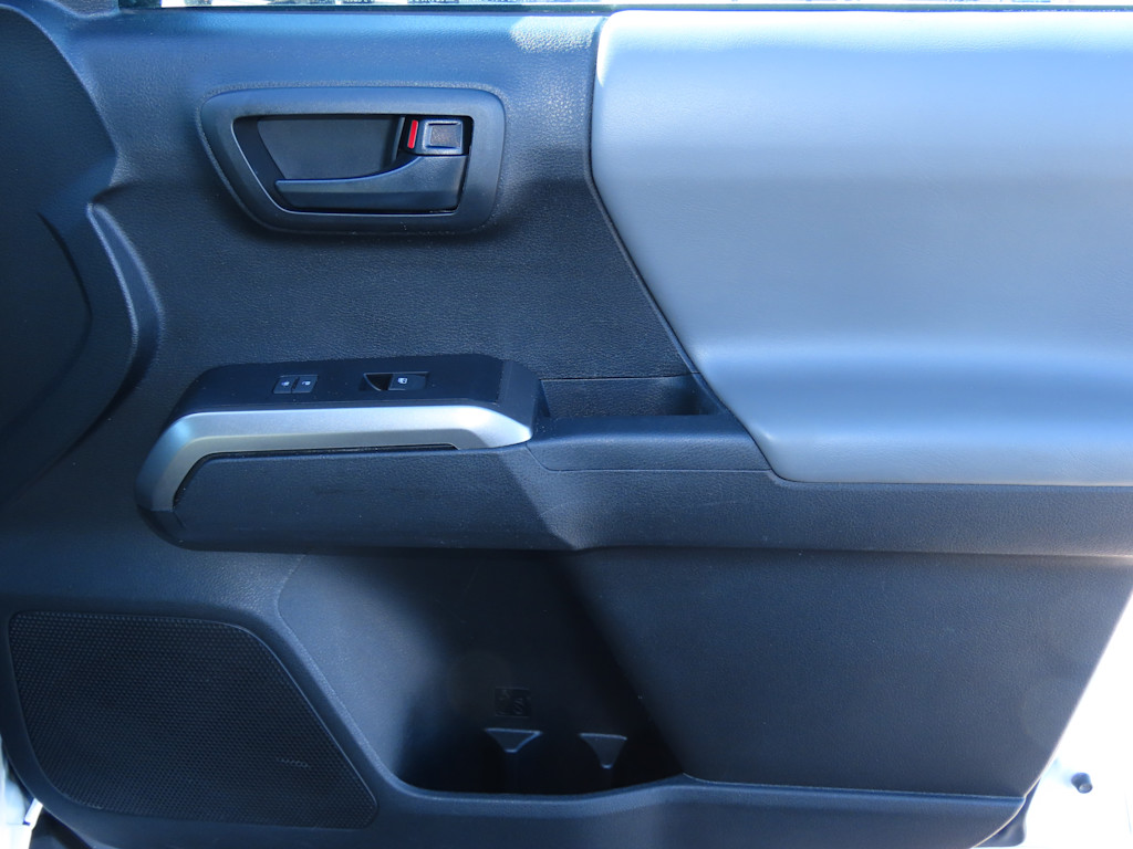 Thumbnail: 2022 Toyota Tacoma - 29