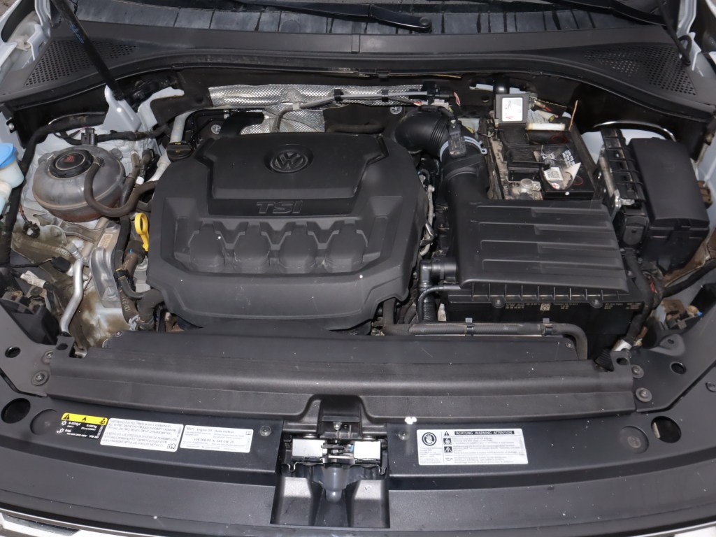 2018 Volkswagen Tiguan S 9