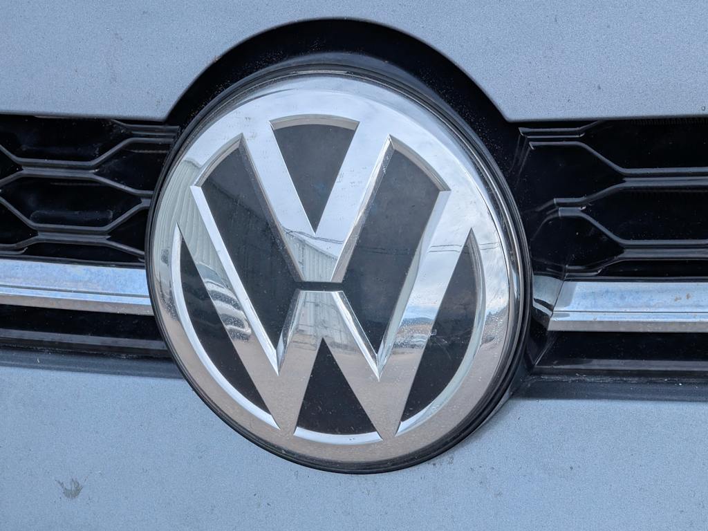 Thumbnail: 2019 Volkswagen Golf - 8