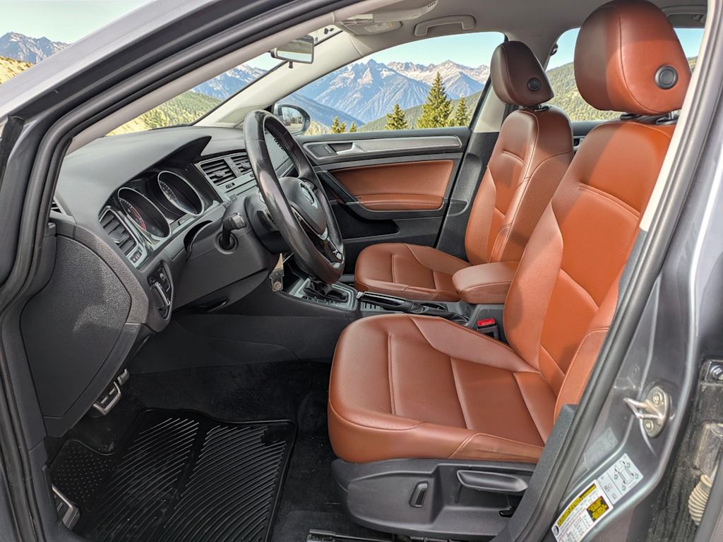 Thumbnail: 2019 Volkswagen Golf - 11