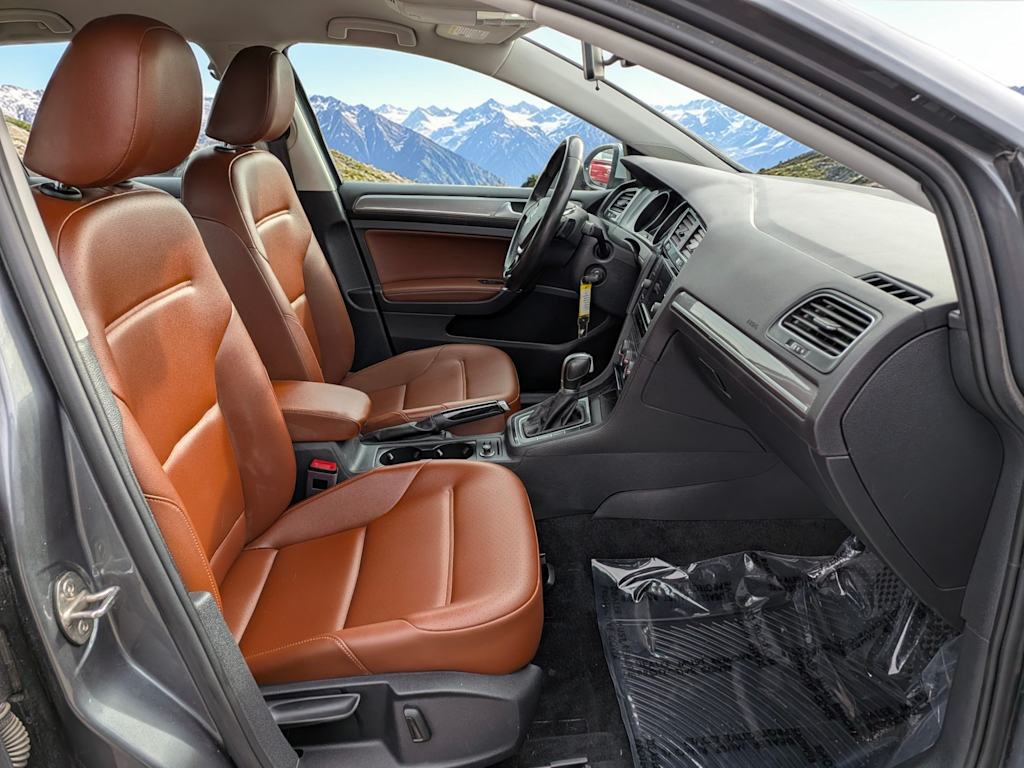 Thumbnail: 2019 Volkswagen Golf - 12