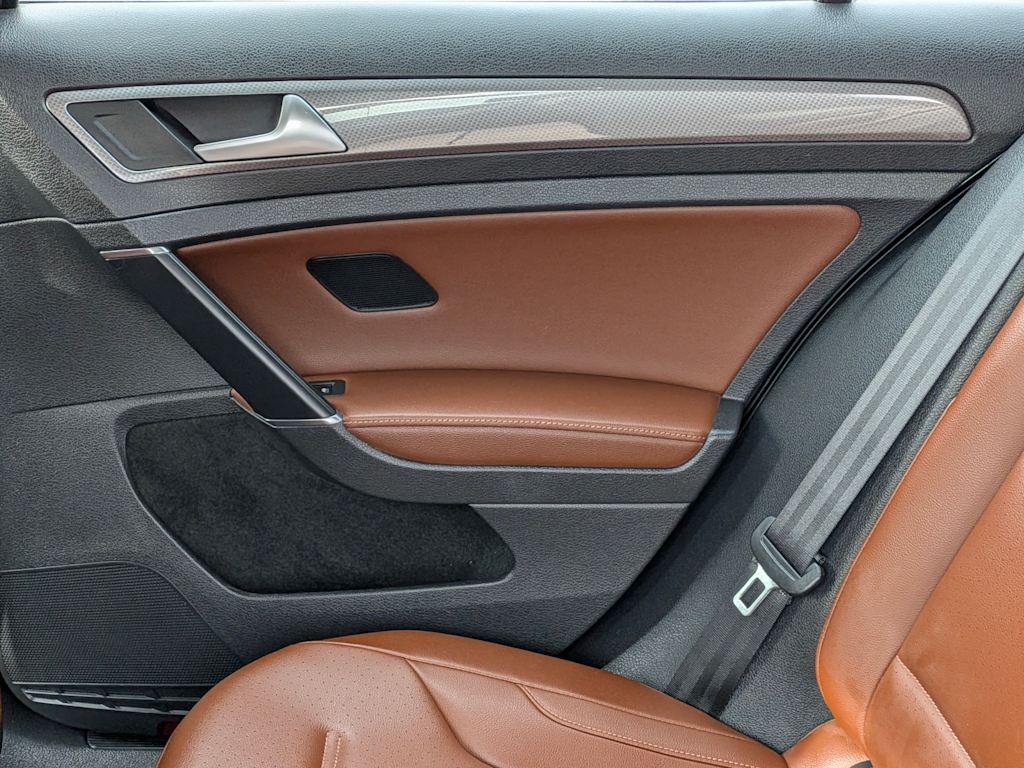 Thumbnail: 2019 Volkswagen Golf - 27