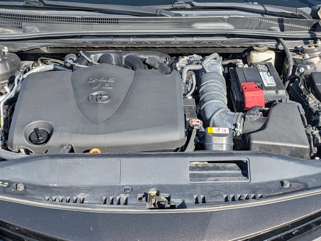 Thumbnail: 2018 Toyota Camry - 8