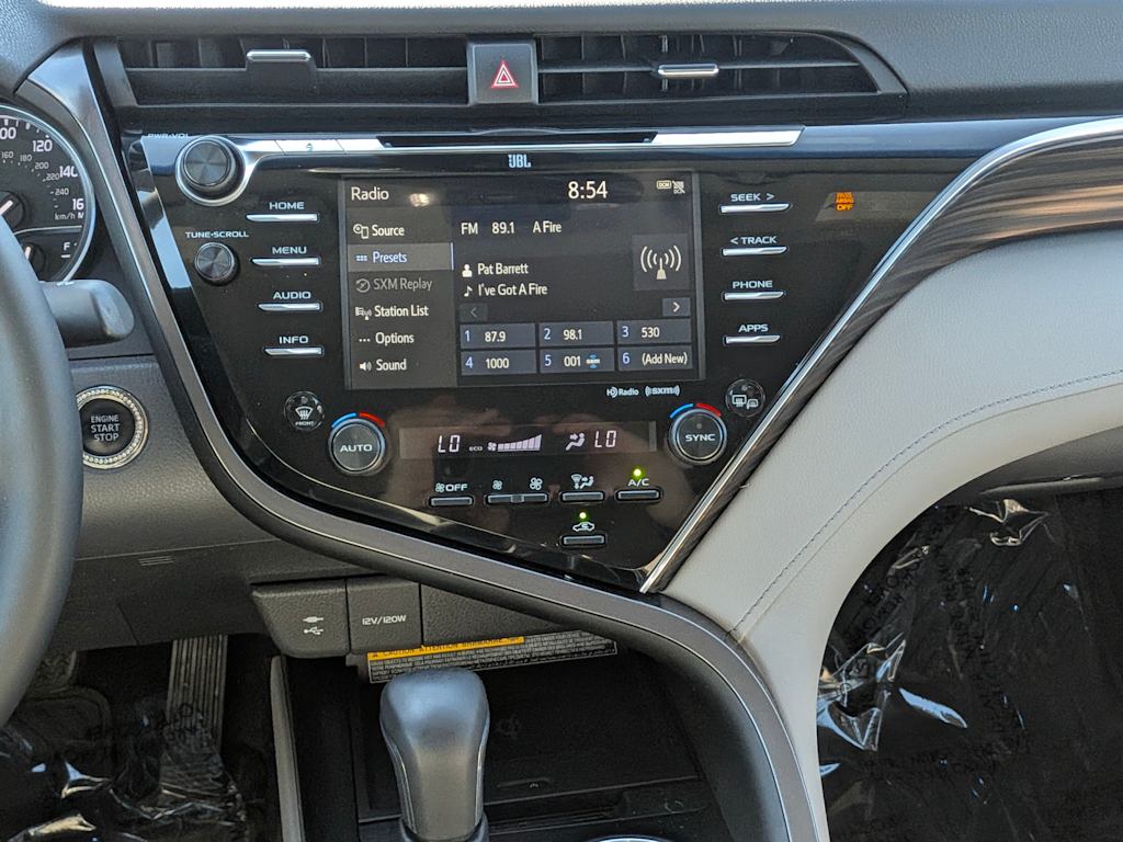 Thumbnail: 2018 Toyota Camry - 14