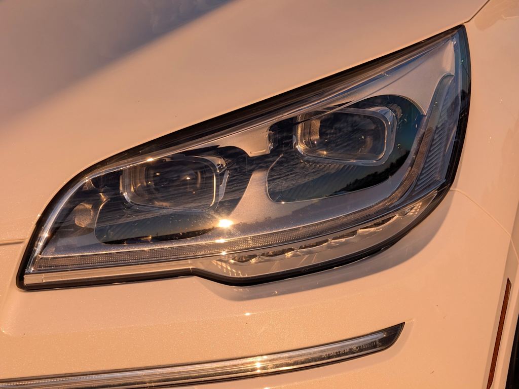 Thumbnail: 2023 Lincoln Aviator - 22