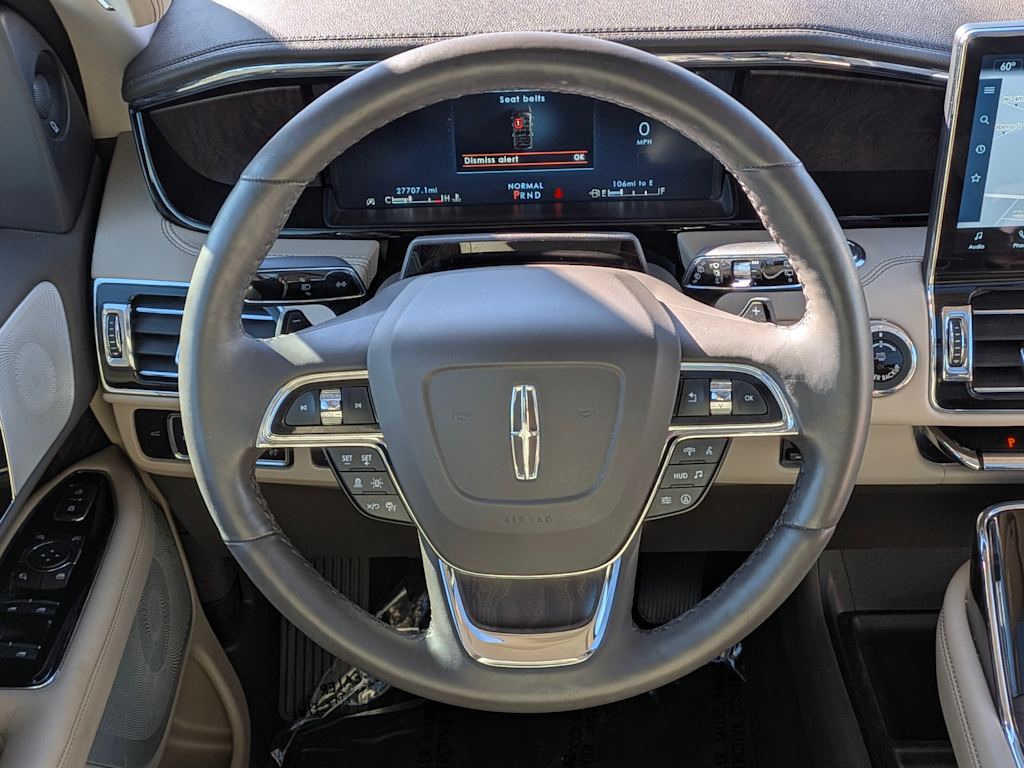 Thumbnail: 2023 Lincoln Navigator - 12