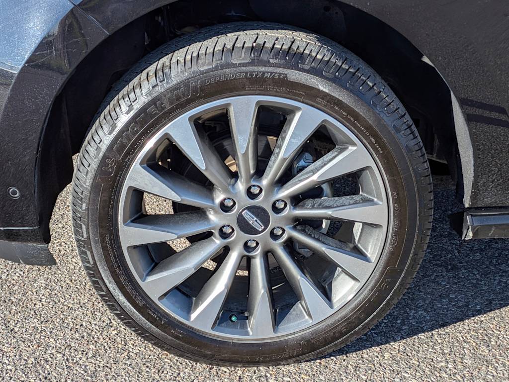 Thumbnail: 2021 Lincoln Navigator - 7