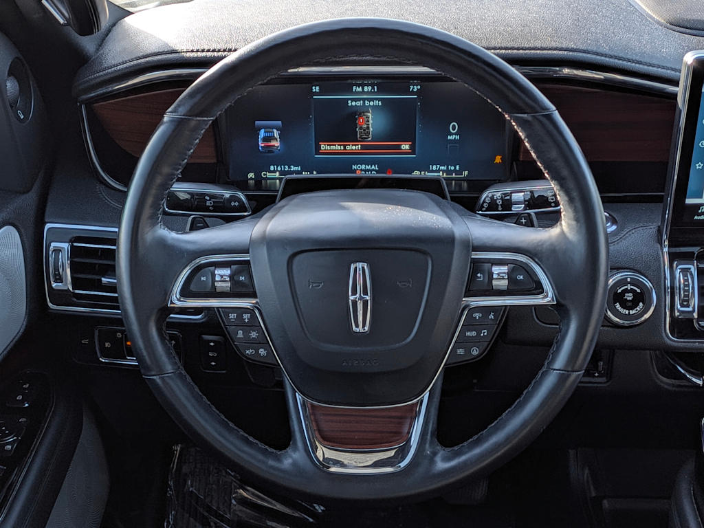 Thumbnail: 2022 Lincoln Navigator L - 14