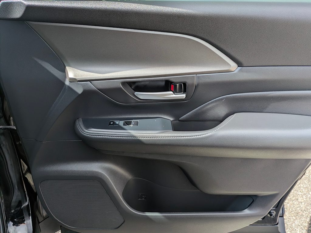 Thumbnail: 2024 Toyota Grand Highlander - 28