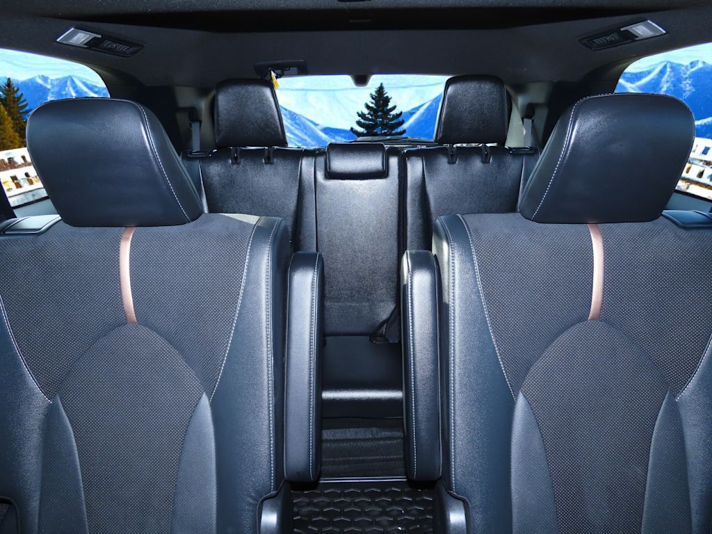 Thumbnail: 2024 Toyota Grand Highlander - 31