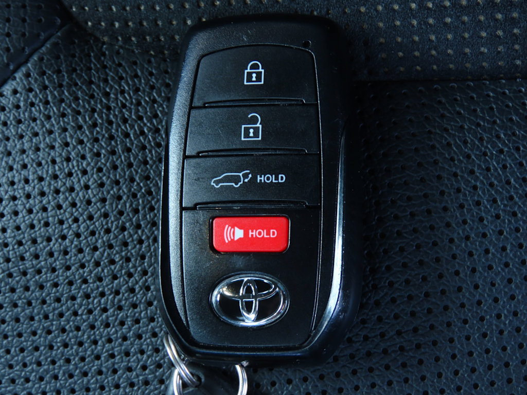 Thumbnail: 2024 Toyota Grand Highlander - 18