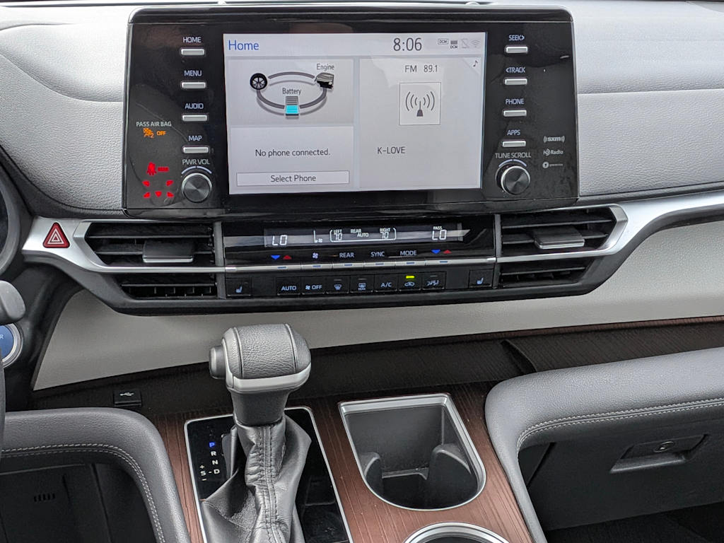 Thumbnail: 2022 Toyota Sienna - 15