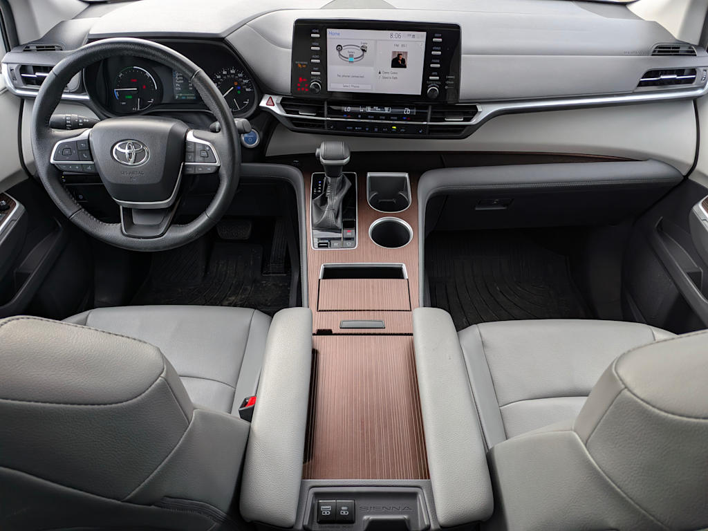 Thumbnail: 2022 Toyota Sienna - 10