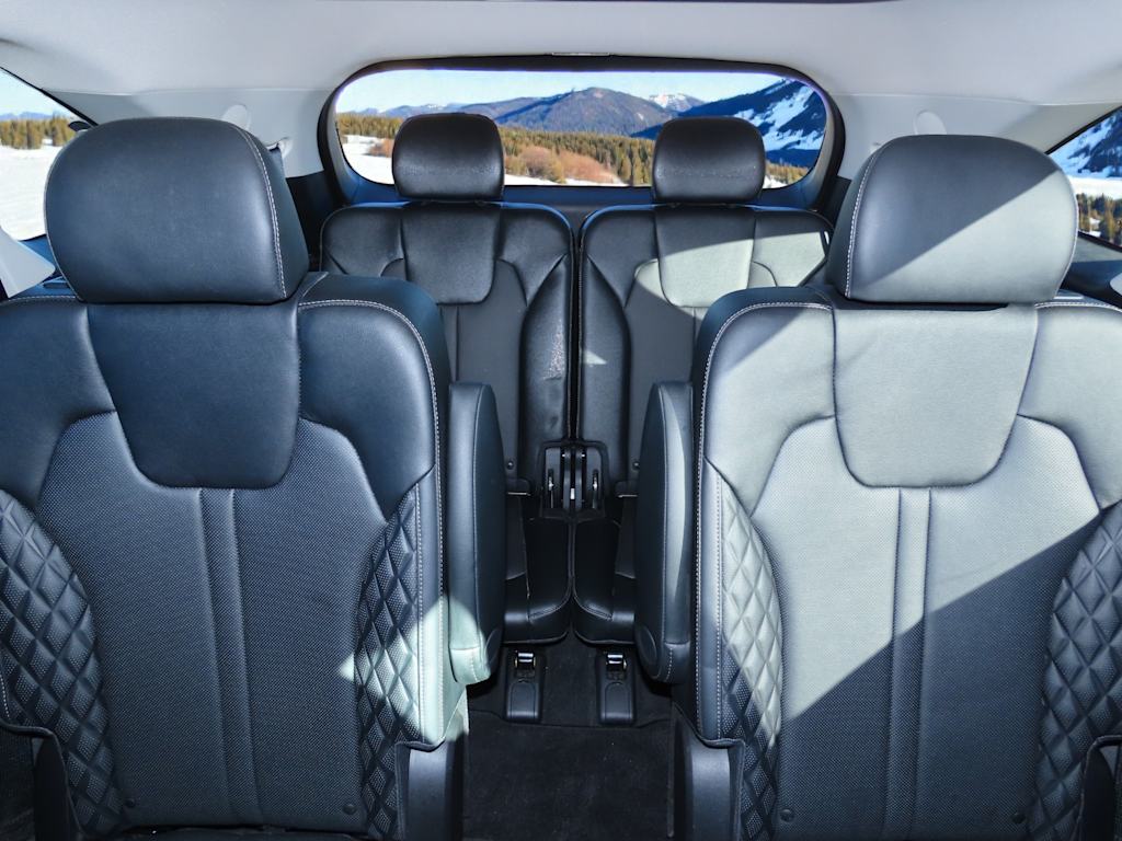 Thumbnail: 2022 Kia Sorento - 30