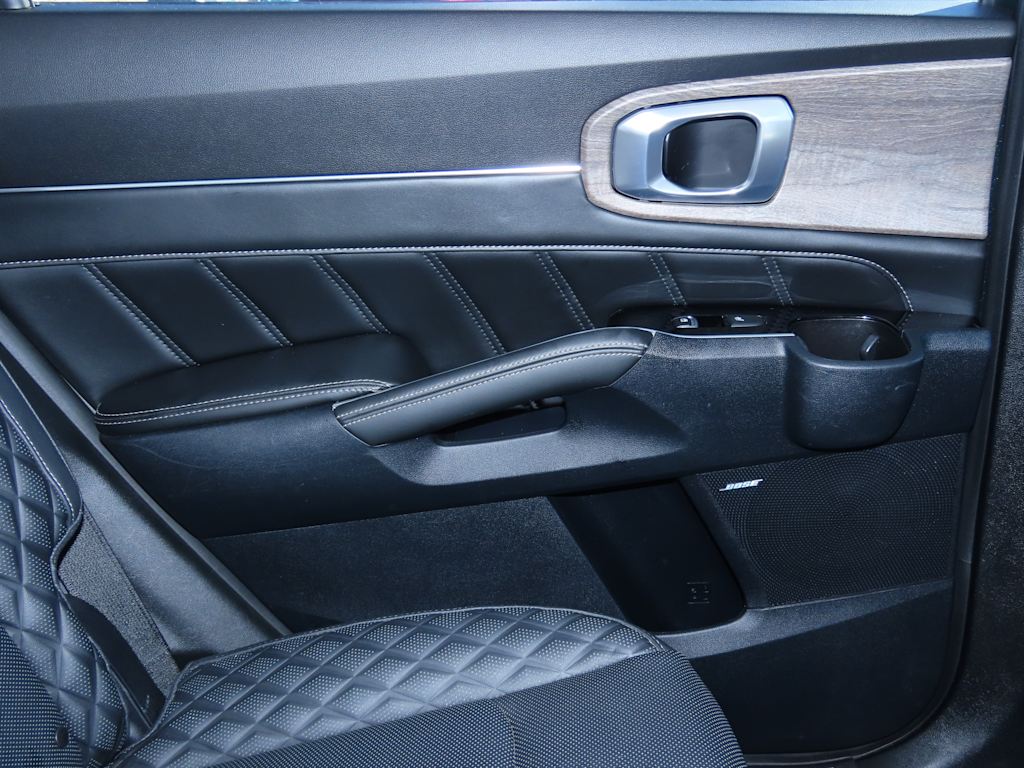 Thumbnail: 2022 Kia Sorento - 31