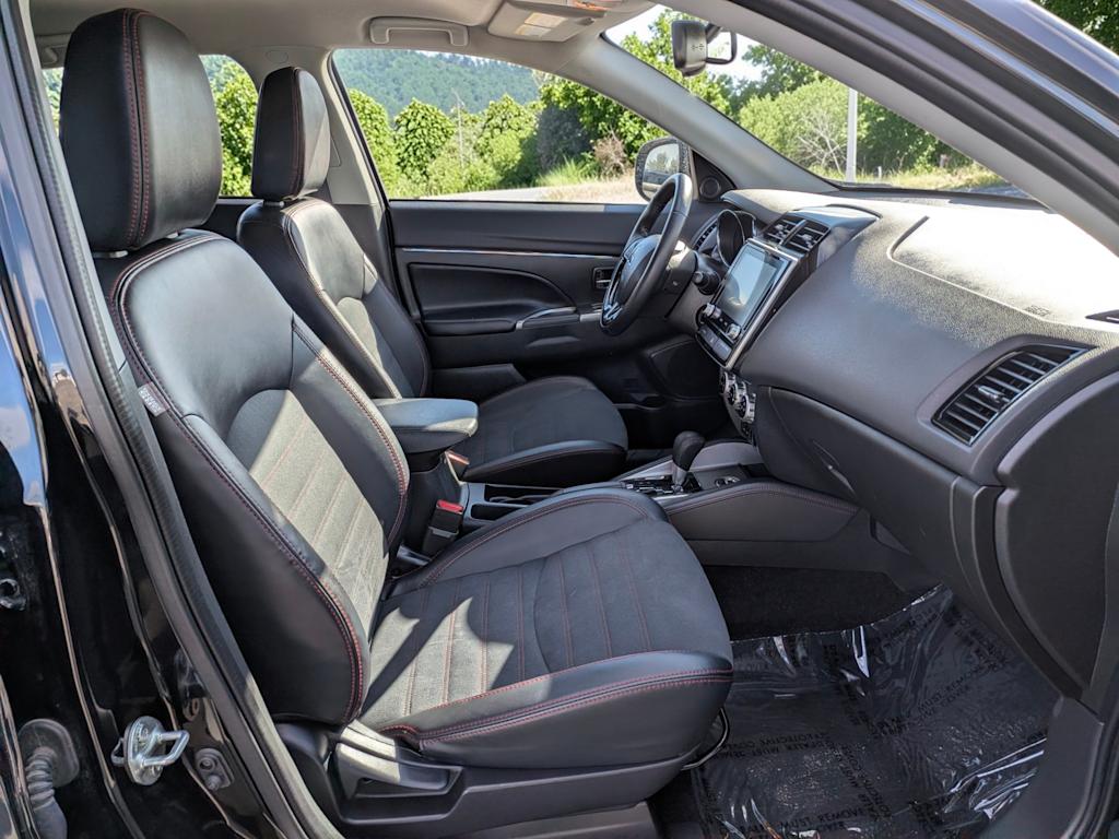 Thumbnail: 2024 Mitsubishi Outlander Sport - 12