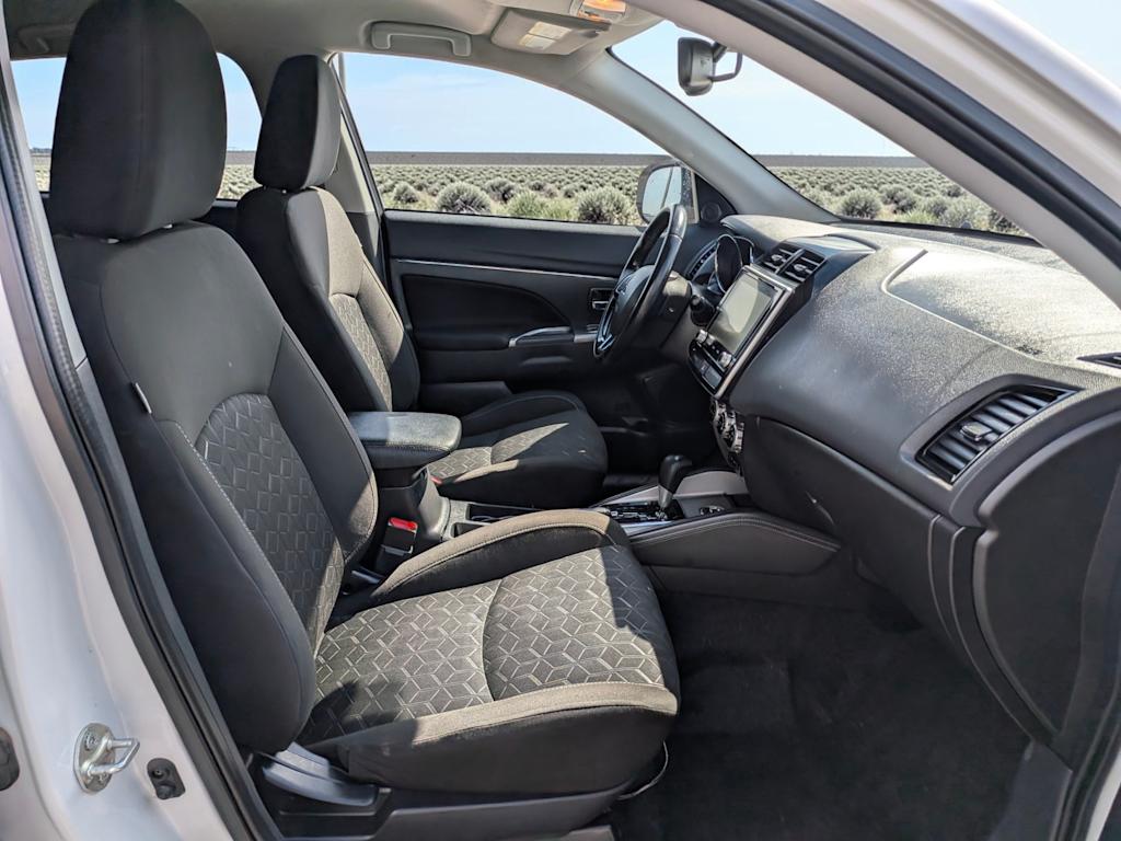 Thumbnail: 2021 Mitsubishi Outlander Sport - 11