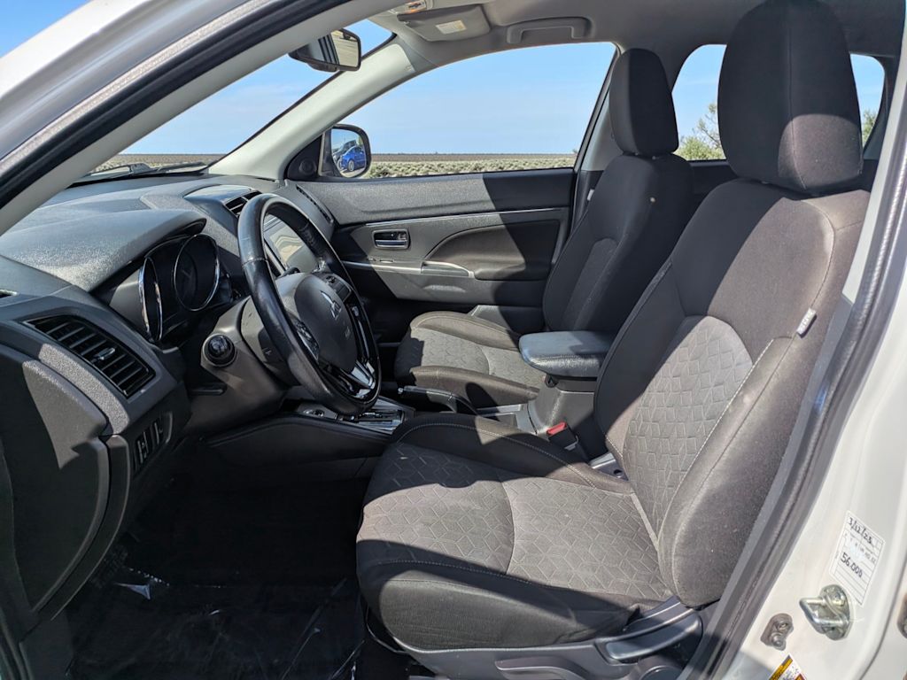 Thumbnail: 2021 Mitsubishi Outlander Sport - 10