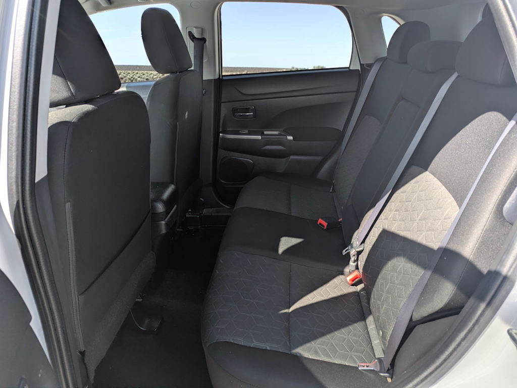 Thumbnail: 2021 Mitsubishi Outlander Sport - 12