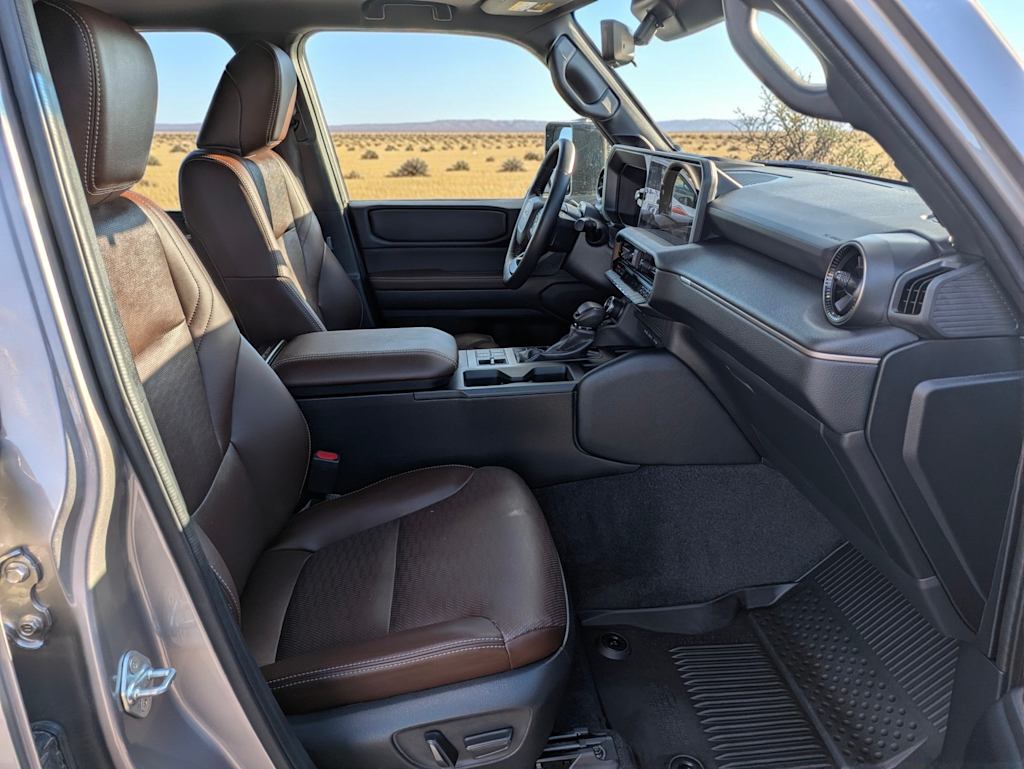 Thumbnail: 2025 Toyota Land Cruiser - 11