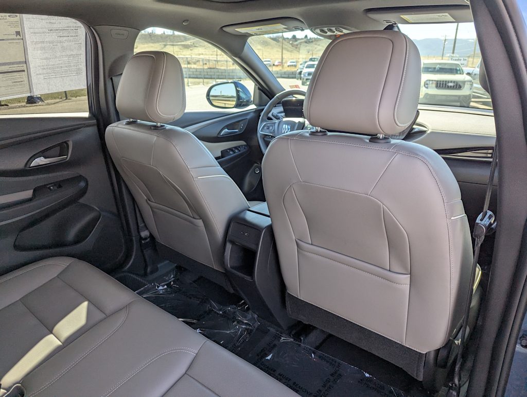 2024 Buick Envista Avenir 40
