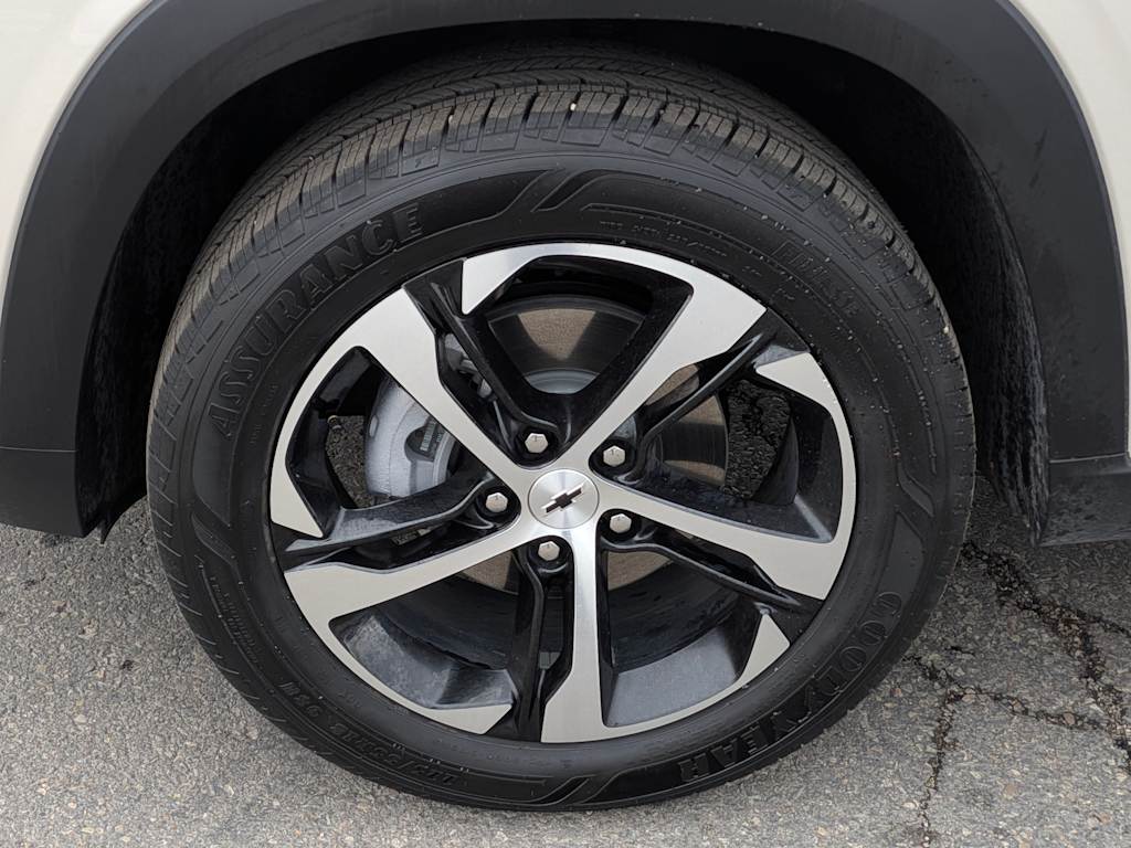 Thumbnail: 2026 Chevrolet Trax - 8