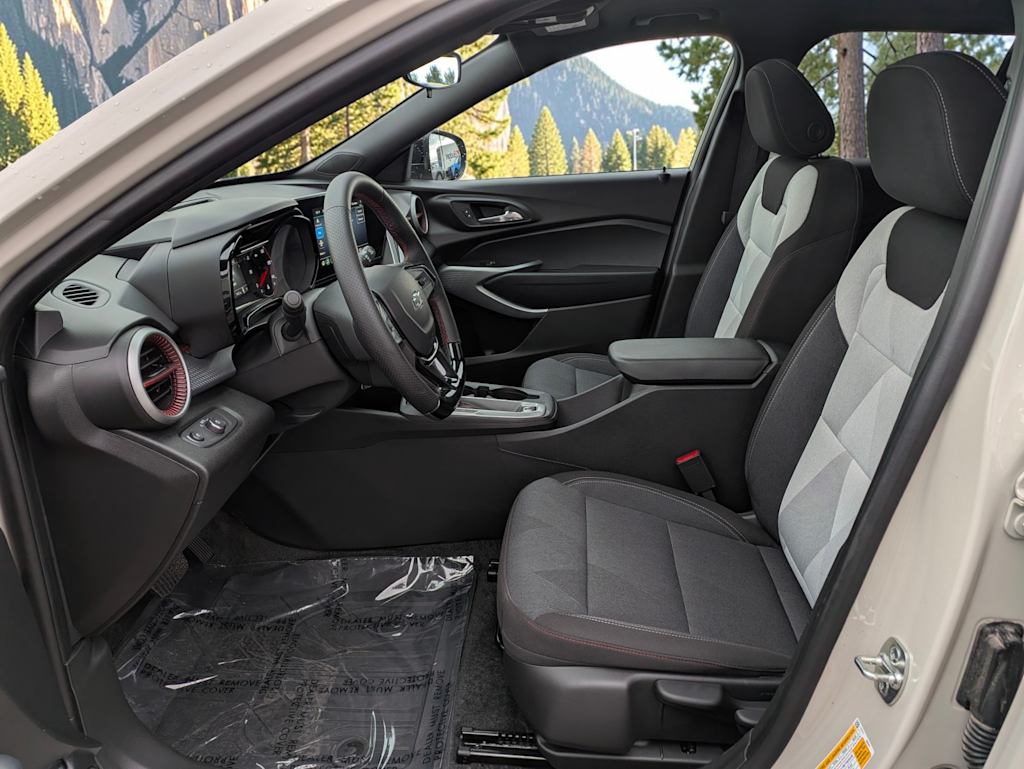 Thumbnail: 2026 Chevrolet Trax - 11